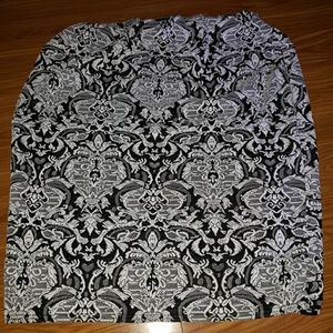 Black and white pencil skirt